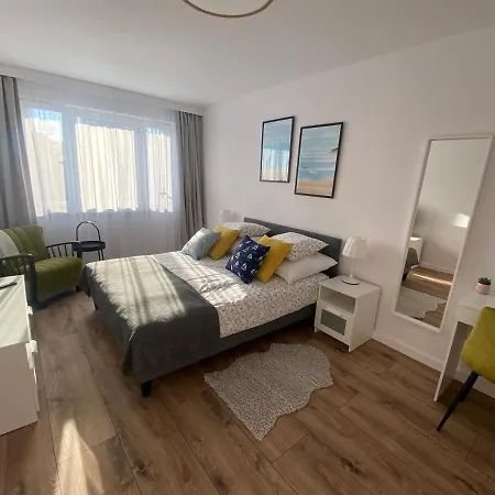 Apartament Rodzinny Apartment *
